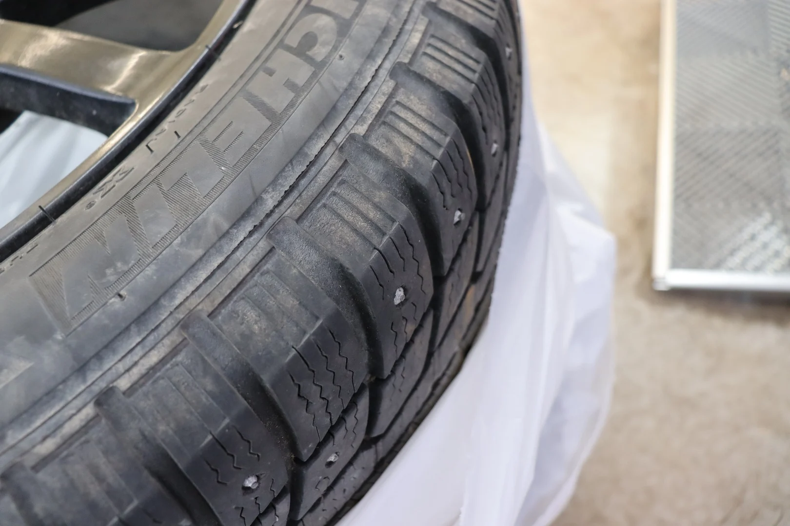 Car Image - 5NiziwLjy2r9QB7dE3g8yx
