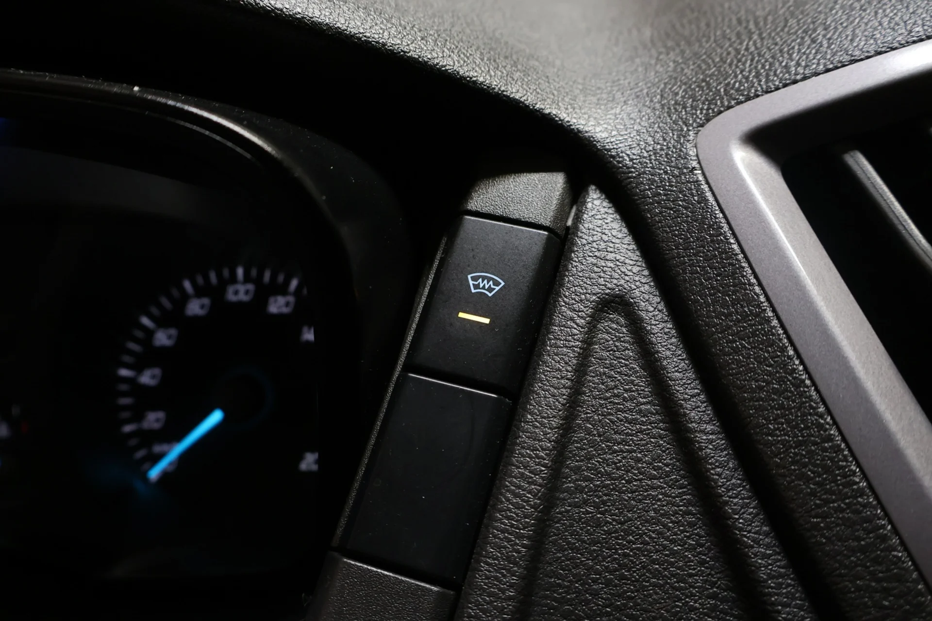 Car Image - RyYJxbuGW6aHLqEnouGzw