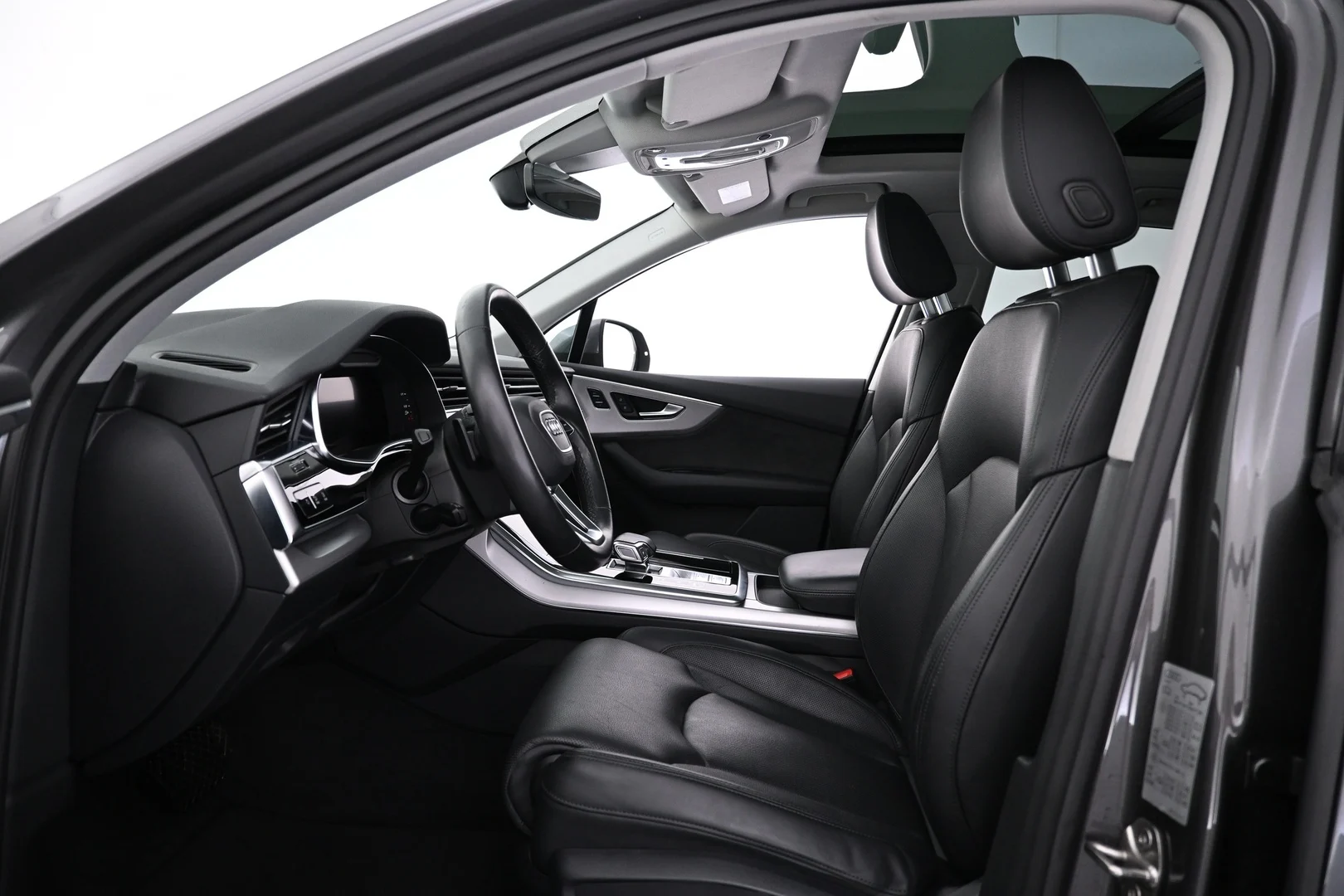 Car Image - 2vDkLrmerkD0lCmO0vQ8nO