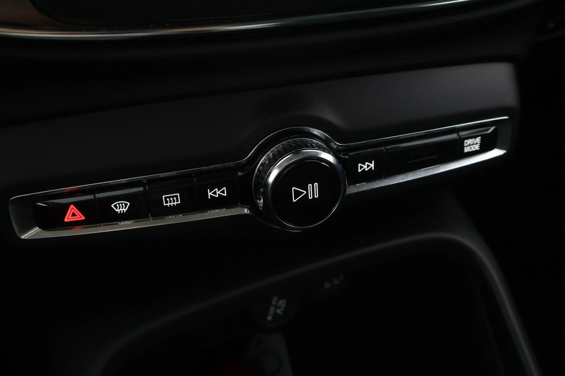 Car Image - 5XQbX6AyM9ZNFRsYMsFtPK