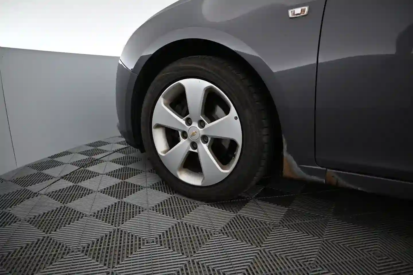 Car Image - 3k28J2OsPhugaIrLWHSPil