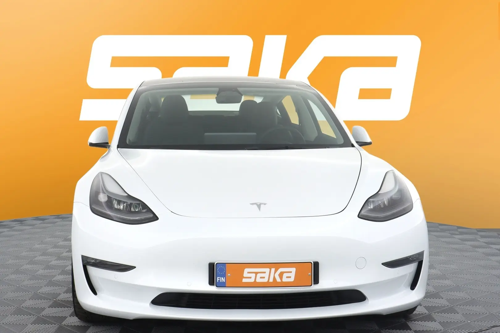 Car Image - WzarpjFbqcBcCyHSoxr1G