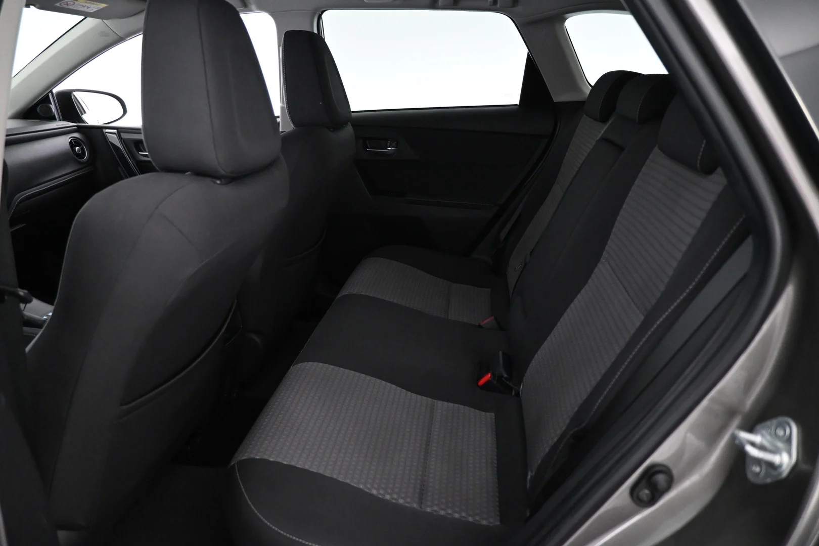 Car Image - 6x0UC9ZuFGBhhbzEjrTjen