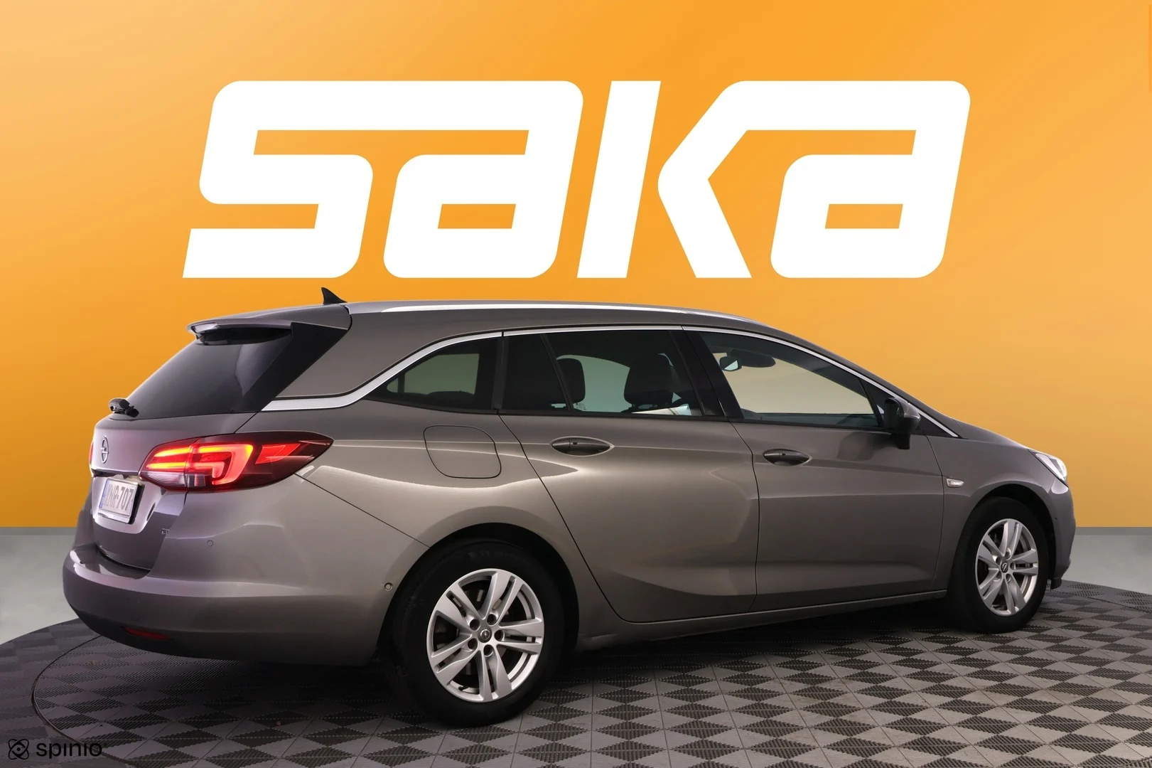 Car Image - U2iG0IEt2qfCf7Q1sIOBL