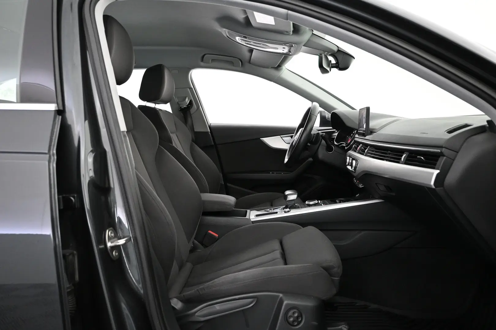 Car Image - 4mou1n02r5yBX0NupOx8mc