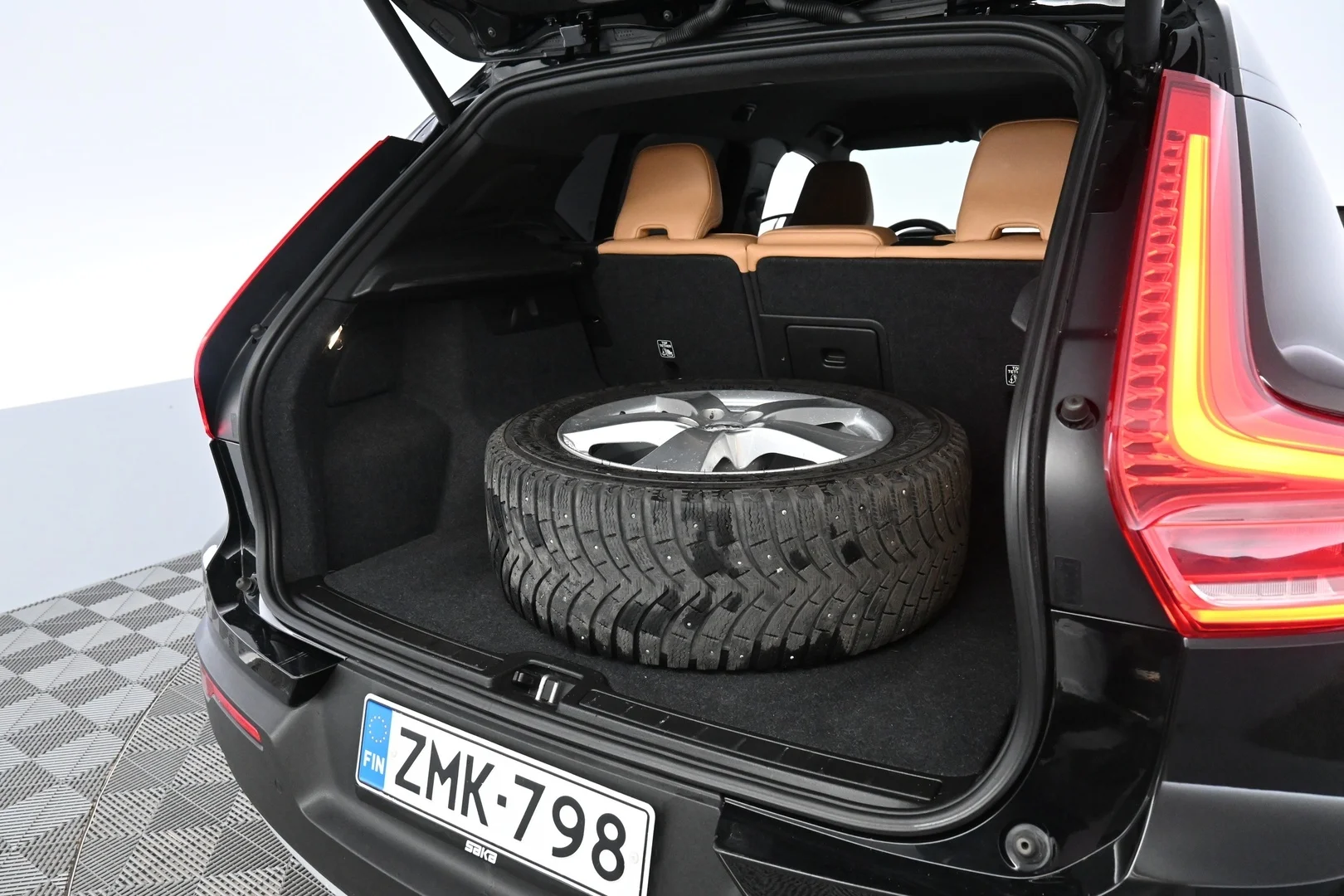 Car Image - 1ylpkTF8fKzONhjvyi4Wty