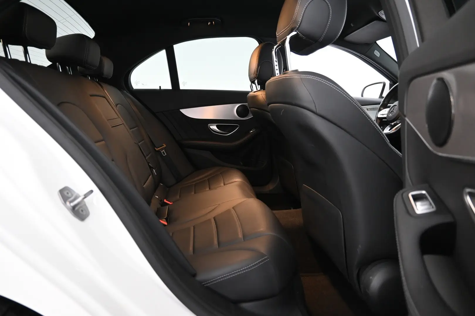 Car Image - 7dceaJsq79MJ0r9req540j
