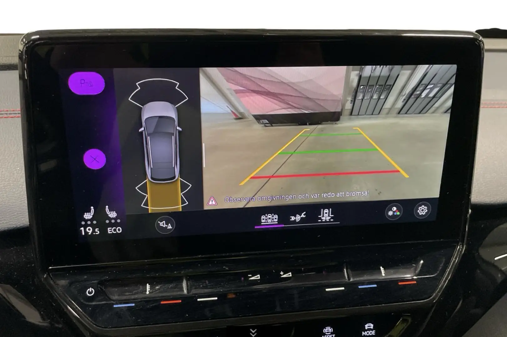 Car Image - 32LCRsrSDwuGQmOZVFkX3e