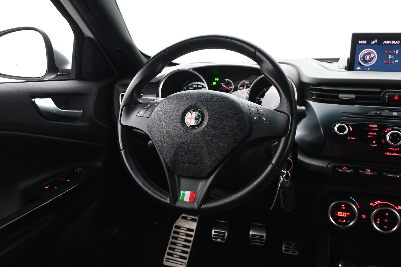 Car Image - 3IG0J5q9iu3WM7iZBNd9tP
