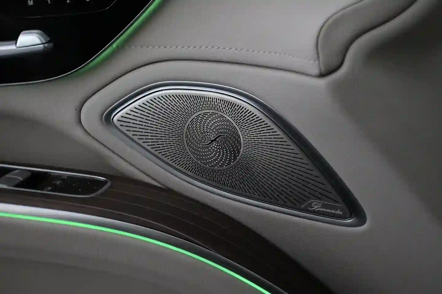 Car Image - 6W8OQUc2bBHAhpTRqgRcbM