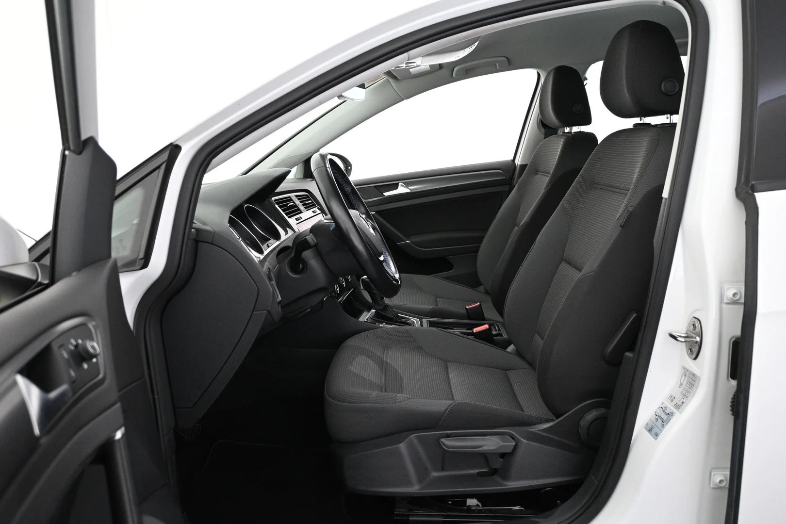 Car Image - 41KGUc0dRDDOloiTlXzCuU