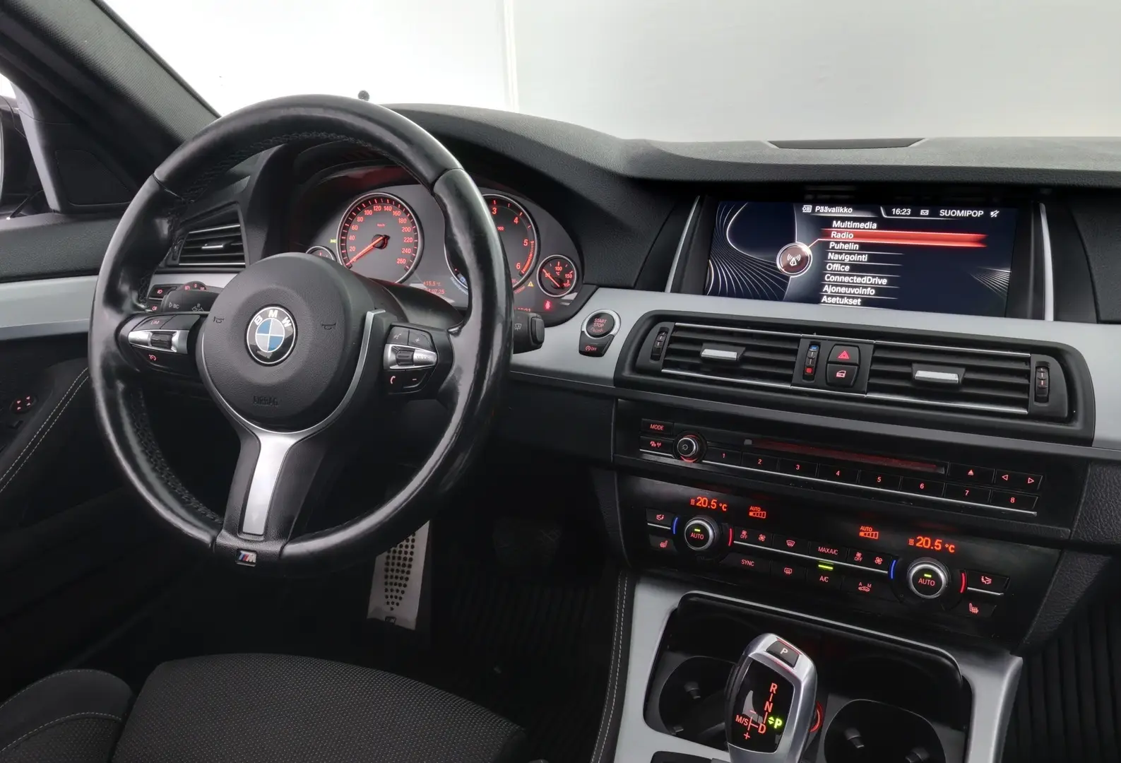 Car Image - 45cckX4zjpPbY6ChY2hg3i