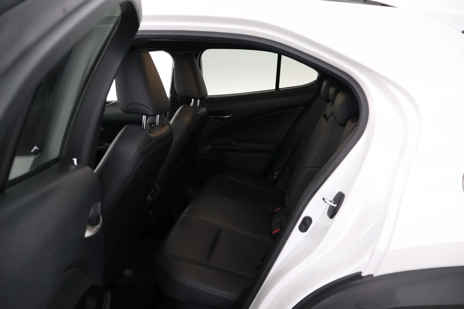 Car Image - 3tGqv8PvOIMirVkJXq7f10