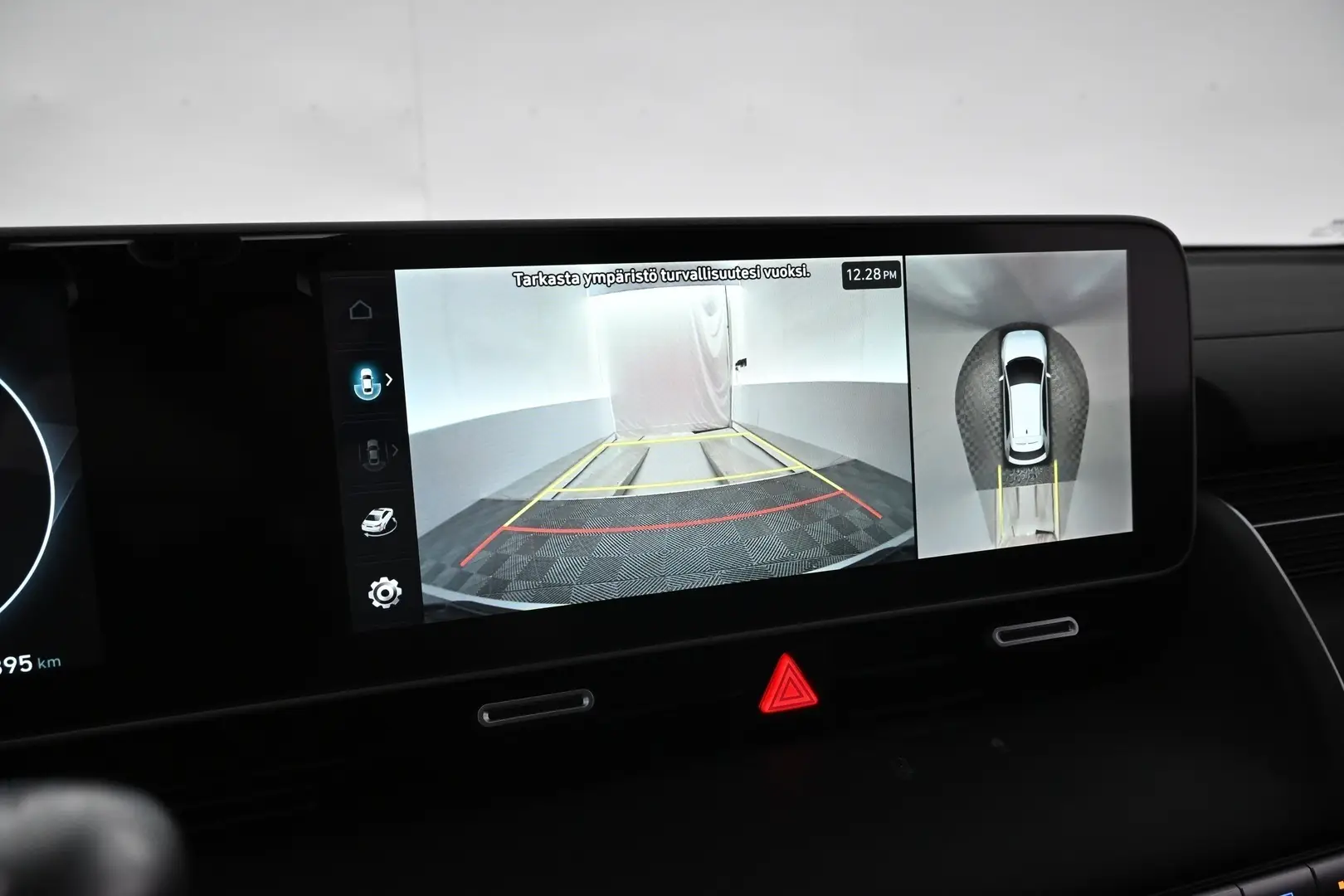 Car Image - 46uEWryf5h9j48cRdEV9U1