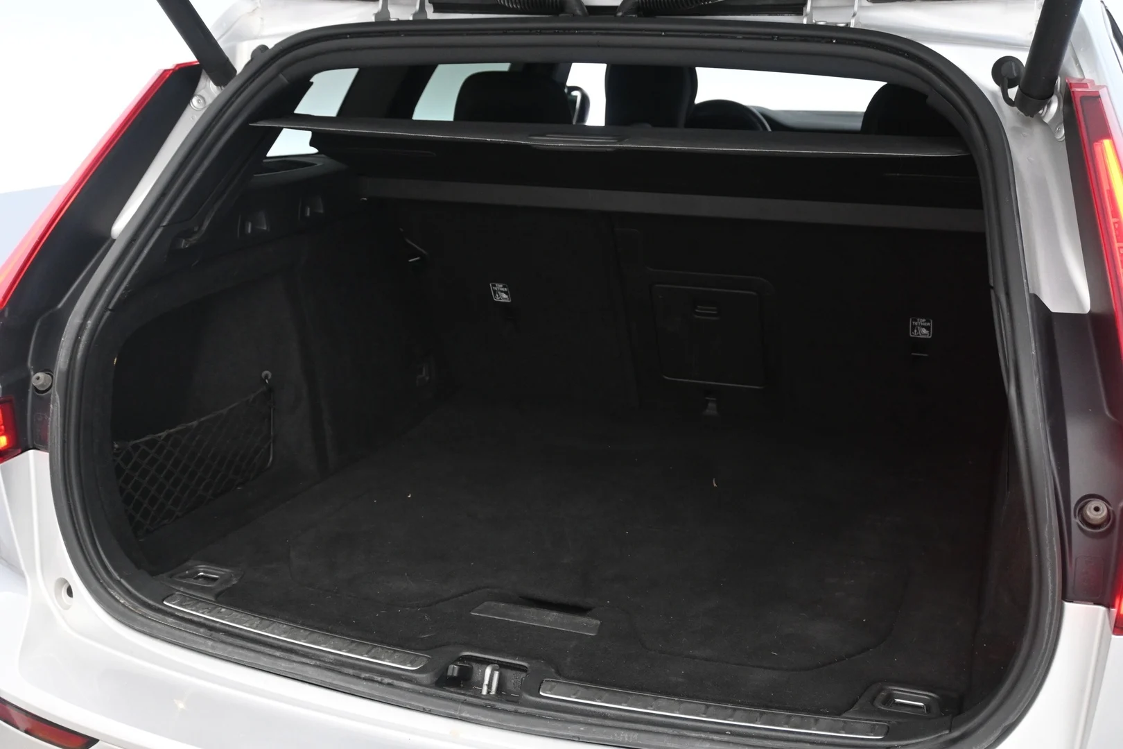 Car Image - 4pjUeRNaZPecvf22lN81go
