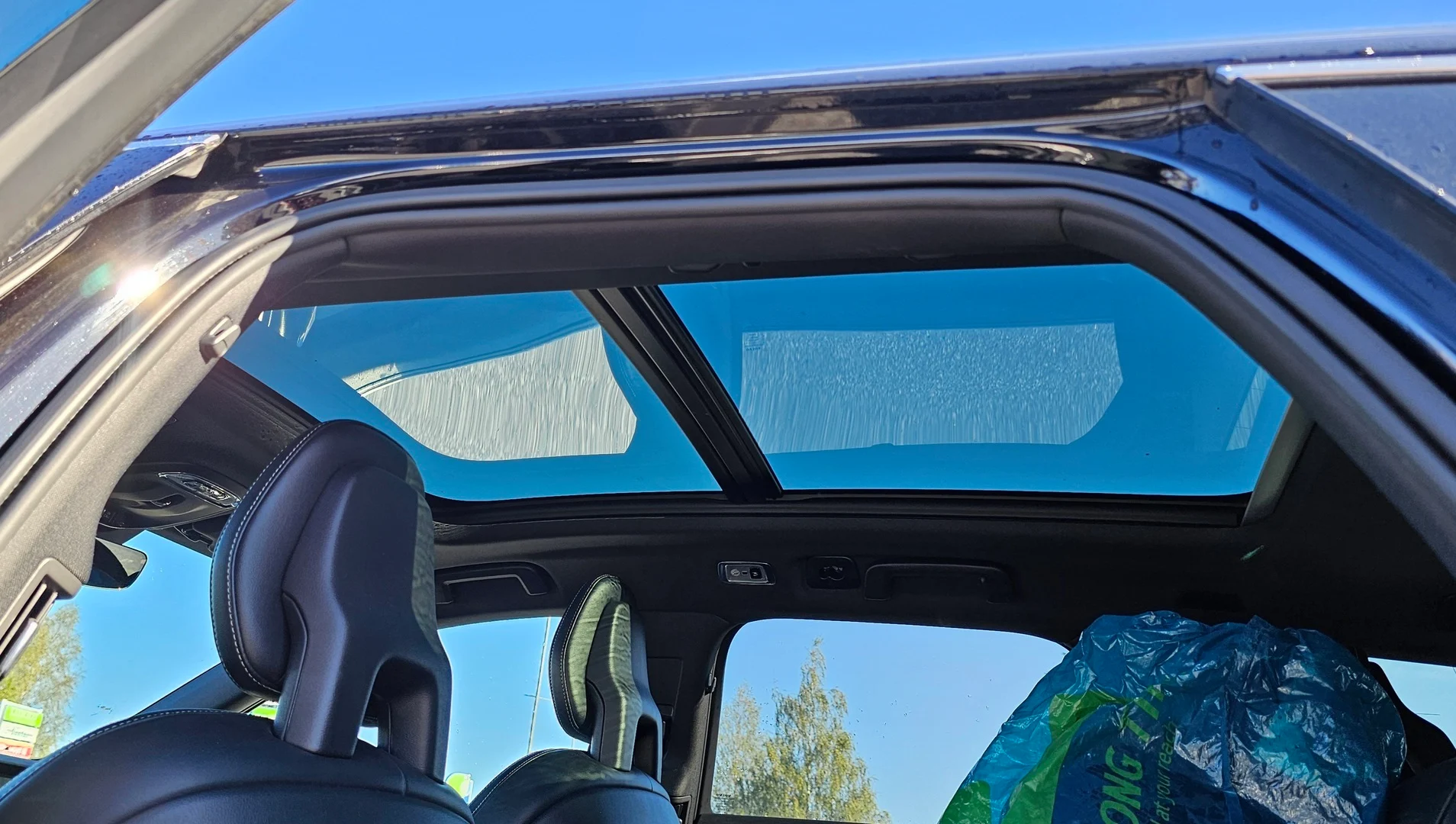 Car Image - 2Tpot4M4X83dtiGQxmoOHZ