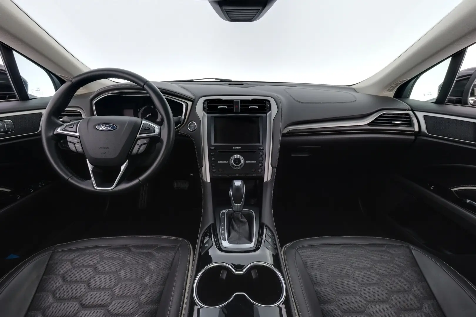 Car Image - J37JX0d9GIqPSzmJkN4bW