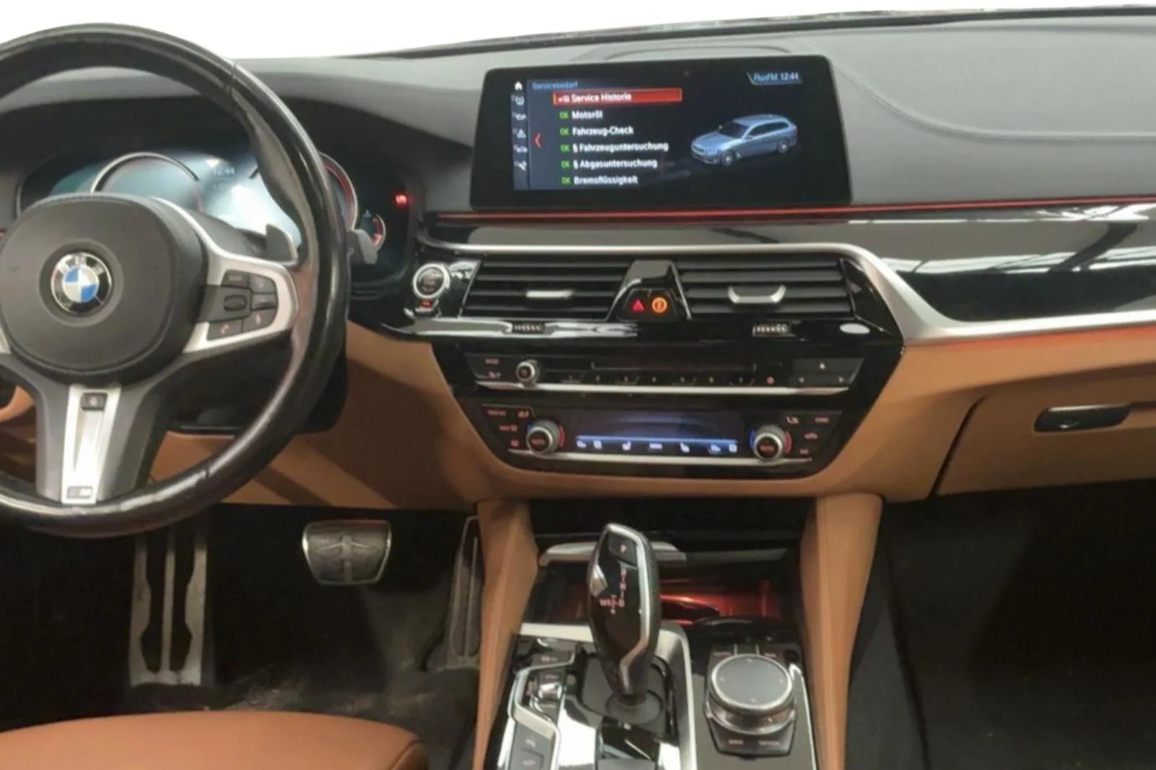 Car Image - 1oHWyaXxNCKtg3aUmzCte9