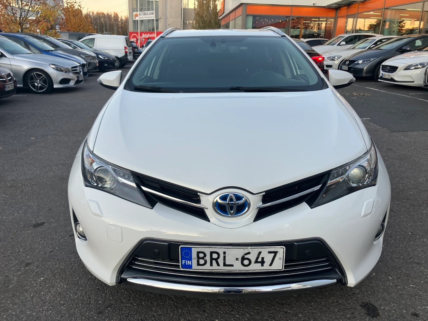 Car Image - 6V6UbkLxJXynuZOvkYvkNR