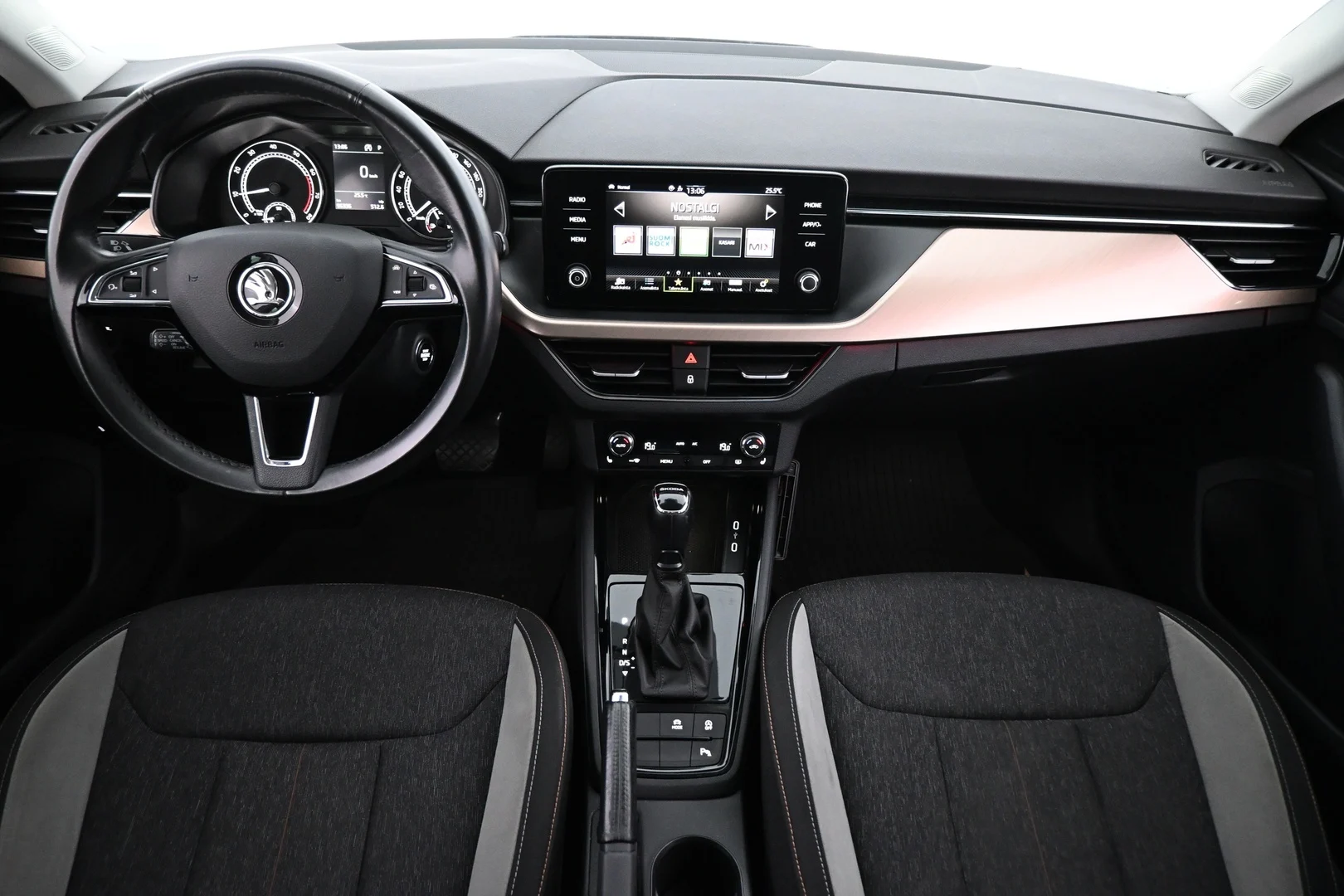 Car Image - 3D3bVbsZKbnYn6yrDZZtwz