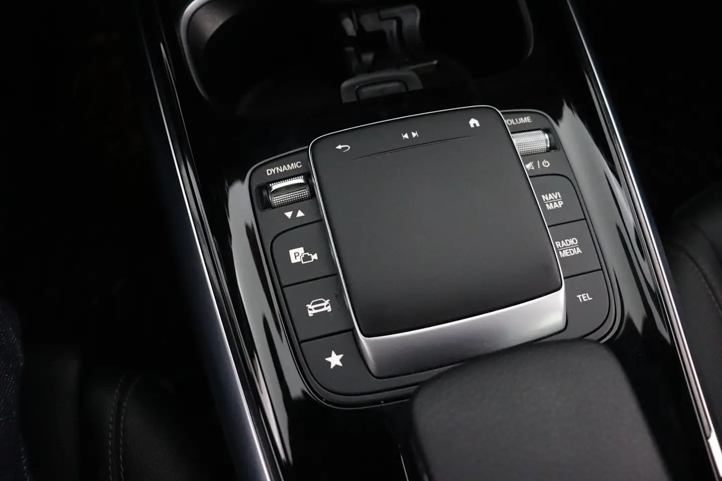 Car Image - 4QDYB2cTvvp4fEYM49Oxqo