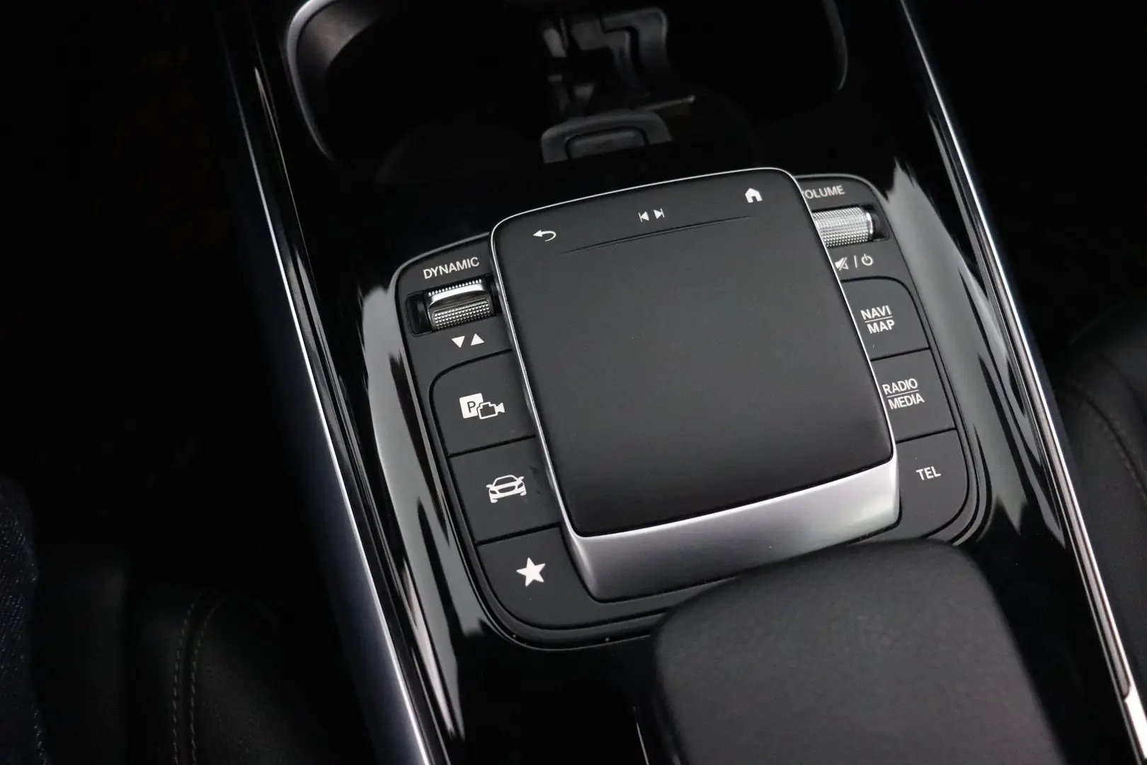 Car Image - 4QDYB2cTvvp4fEYM49Oxqo