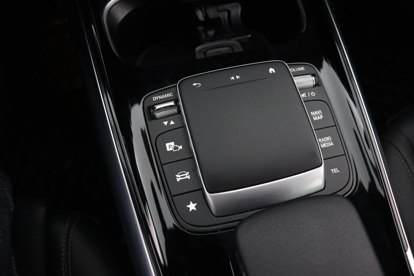 Car Image - 4QDYB2cTvvp4fEYM49Oxqo