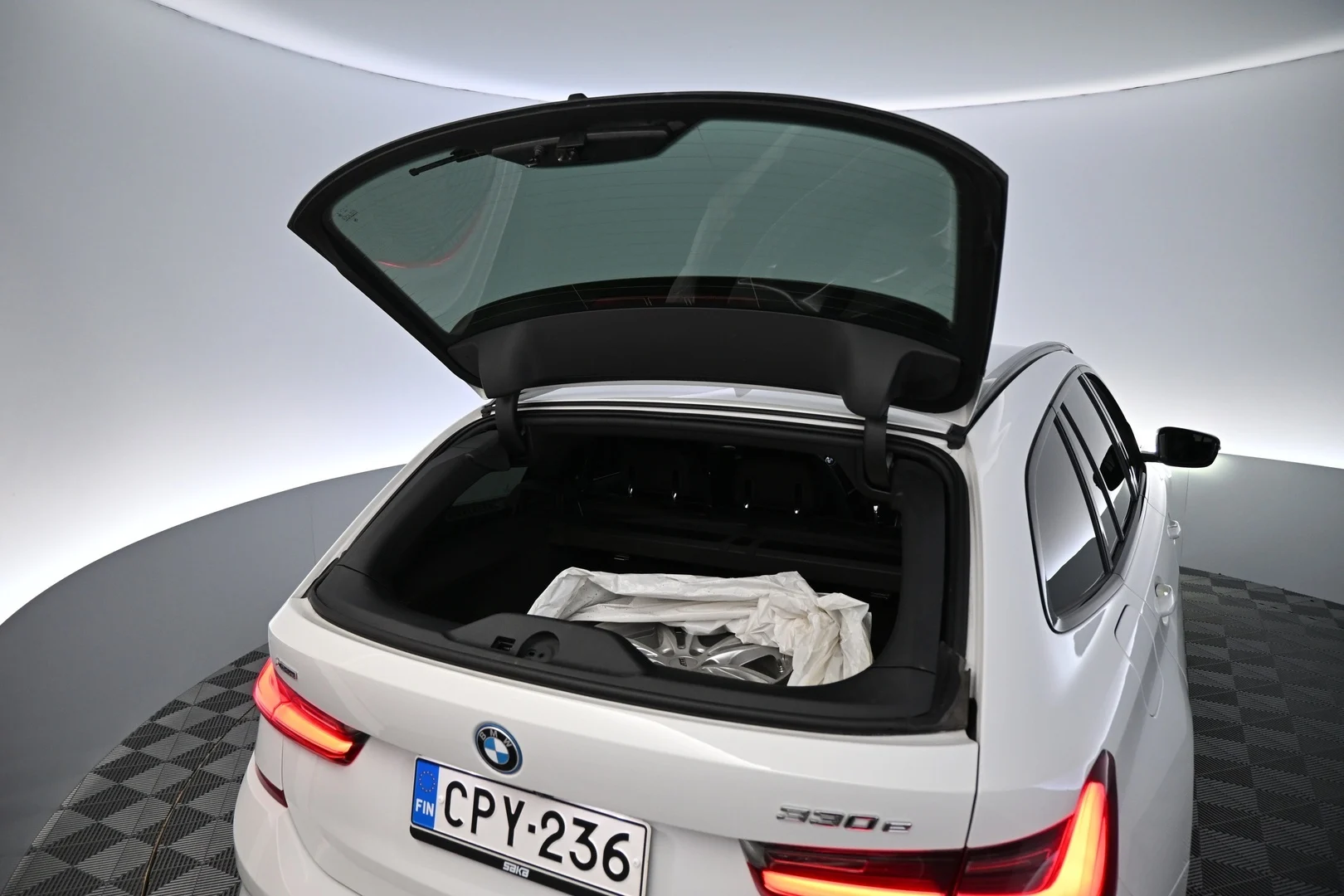 Car Image - 6YkXxhghzMV2GINmQK9zOy