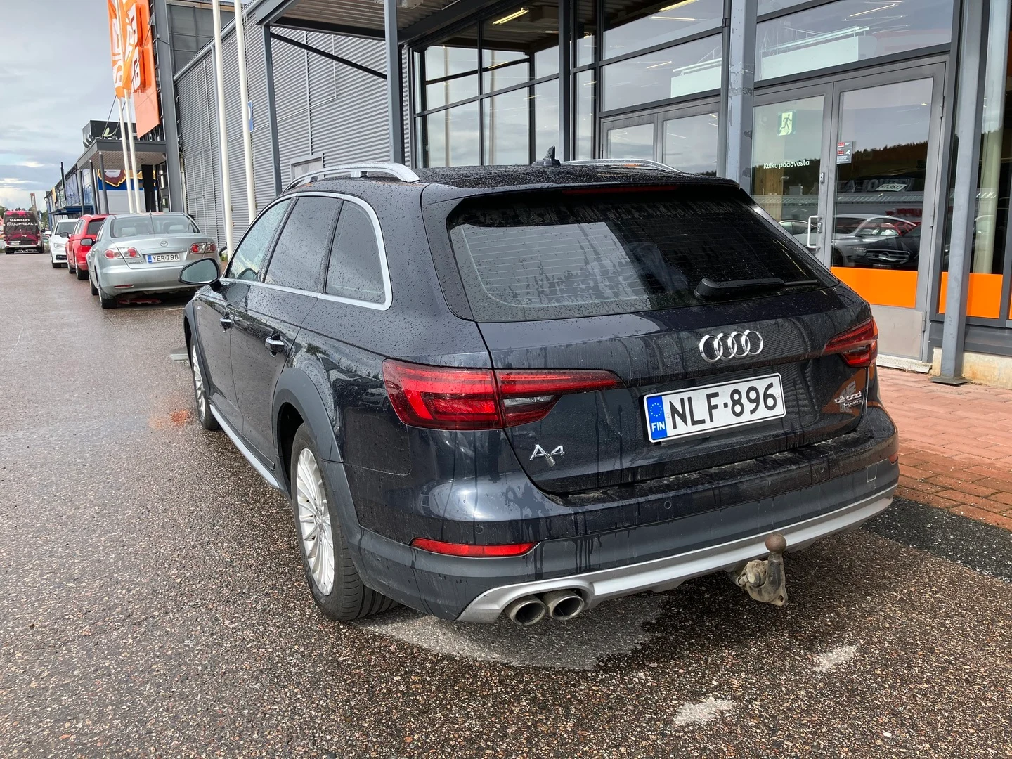 Car Image - 1hyBkQOQub7IfR1SgFIsSt