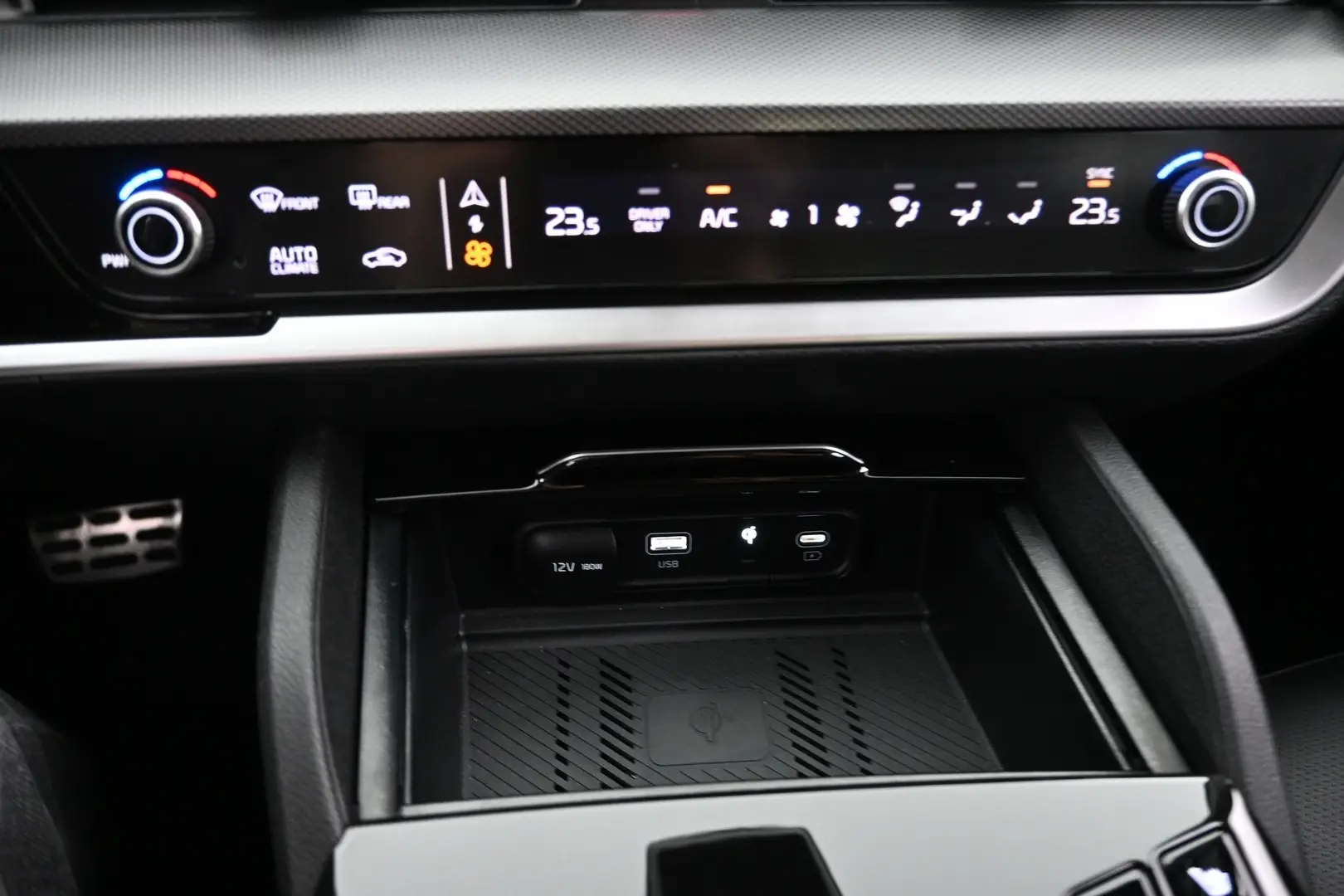 Car Image - 3n8WMBKTQ66eSaPl3DN5s7