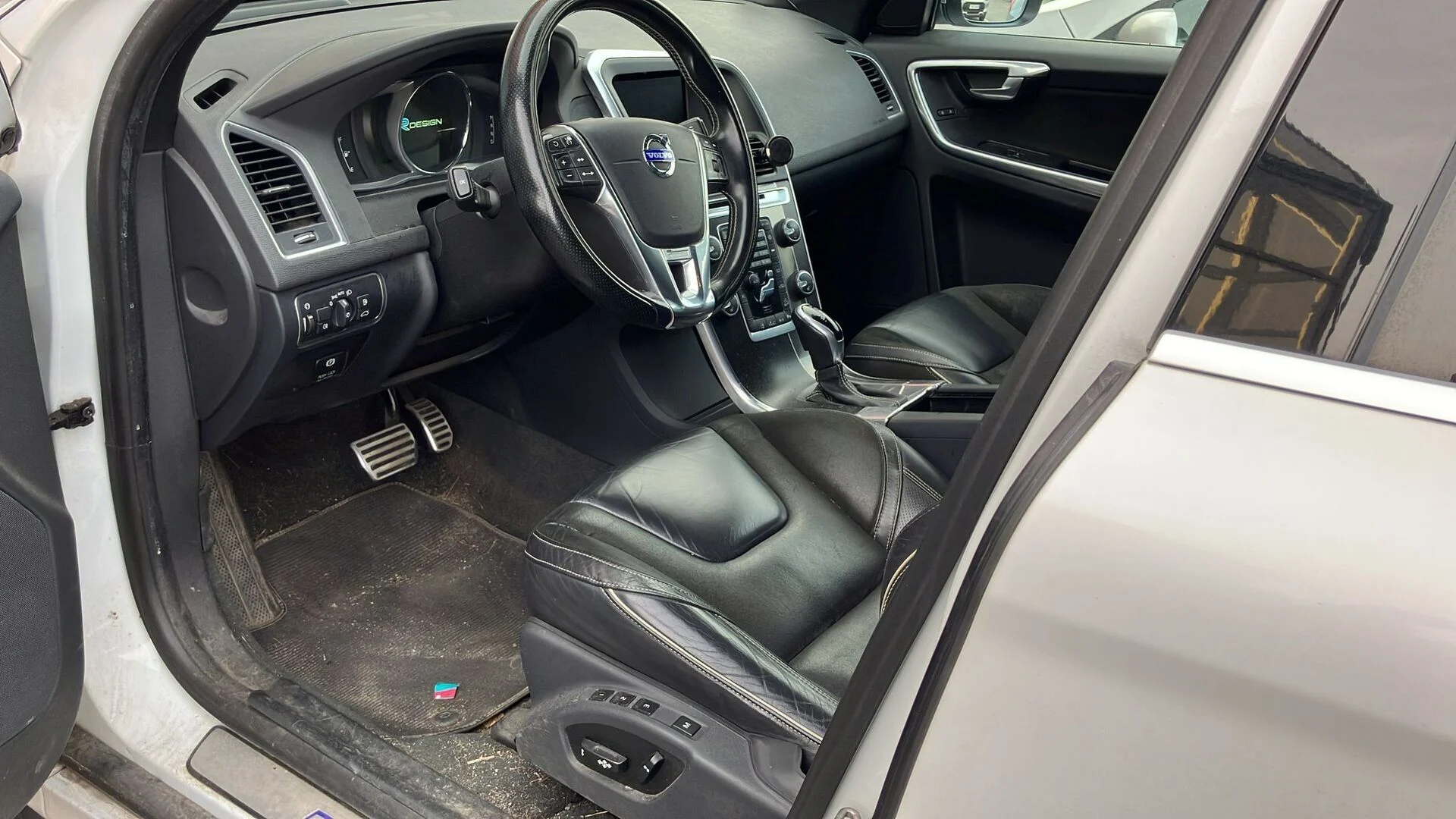 Car Image - 3g70UhWAtd7idaD0PuttR8