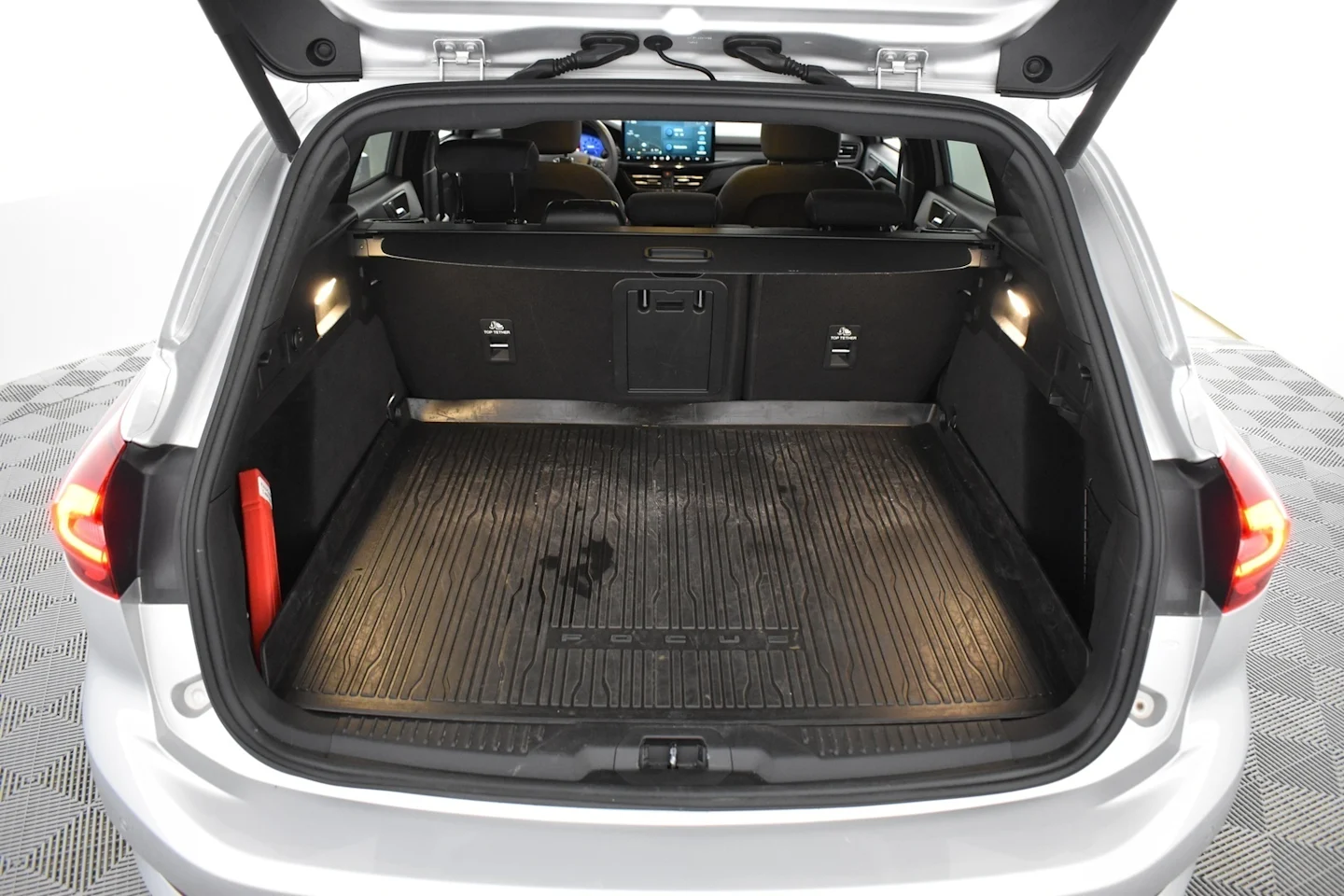 Car Image - lystnPHHk4tAJK4A3CfU3
