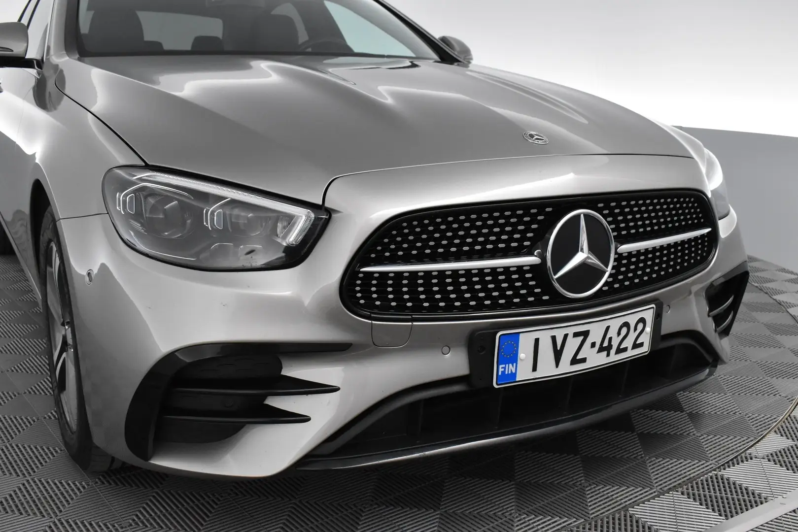 Car Image - 4Js7lJSzzBsaKTU2nyR0o5