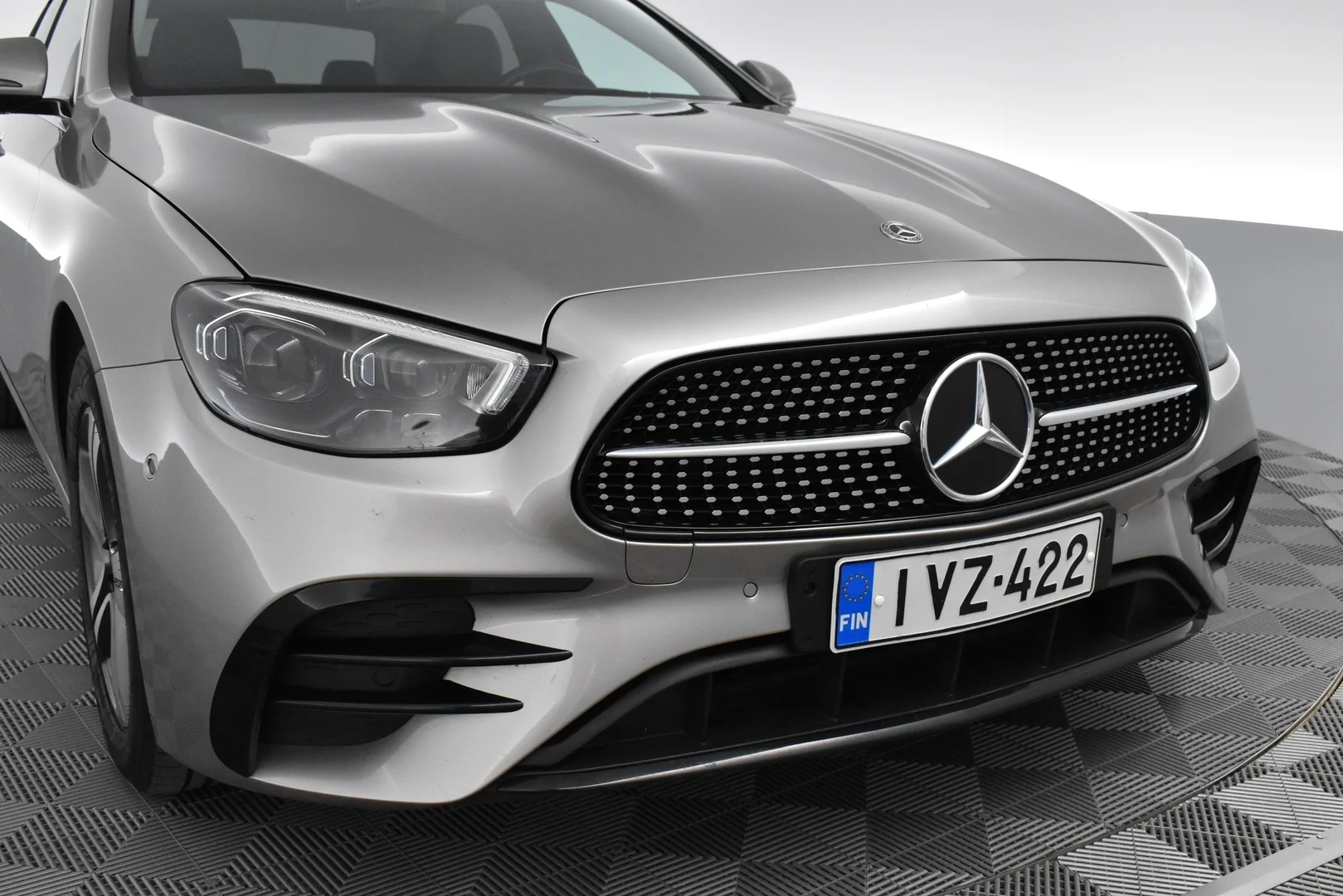Car Image - 4Js7lJSzzBsaKTU2nyR0o5