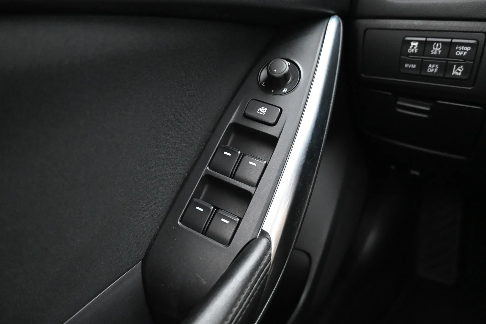 Car Image - 1OraFWlNB6xds5YJXJrpKw