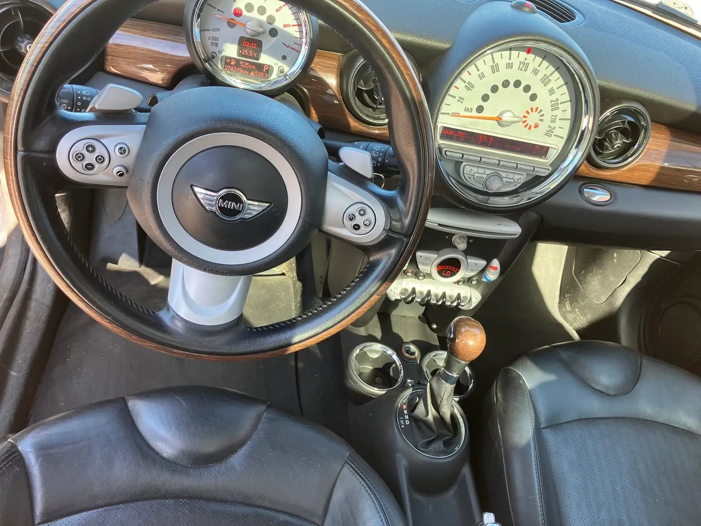 Car Image - 44M3Uwio37nICO6c0tV7Cb