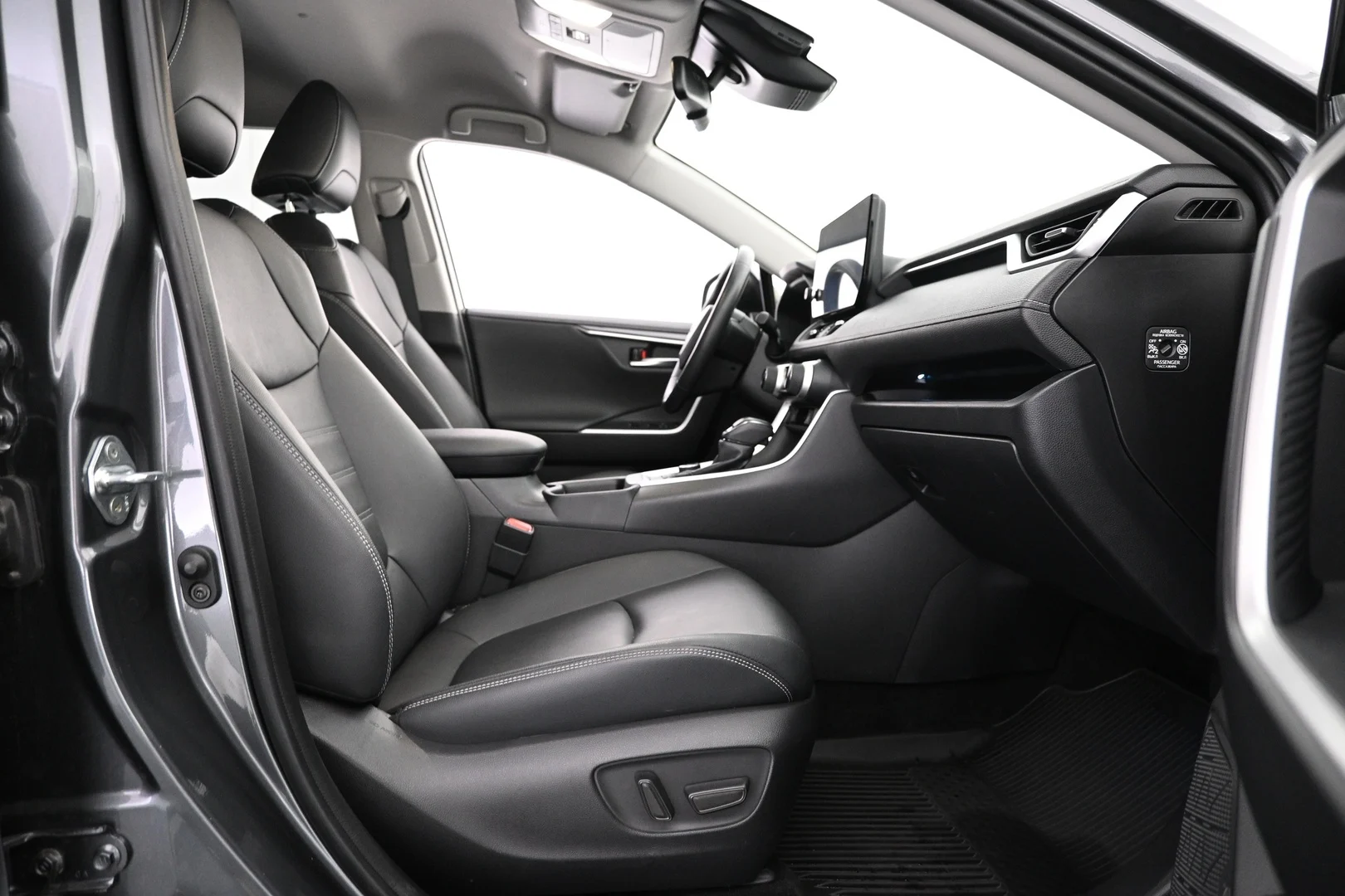 Car Image - guGbaSMq3YgRRIWYhg2VE