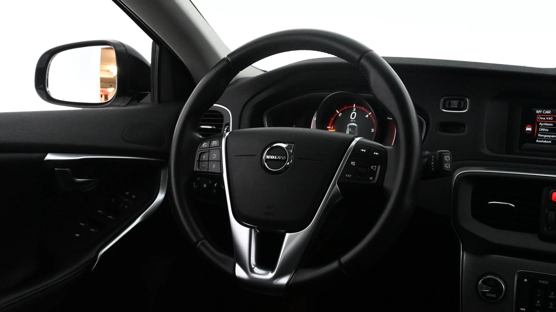 Car Image - 5lCB36d9LNcFjIvUxkXvf7