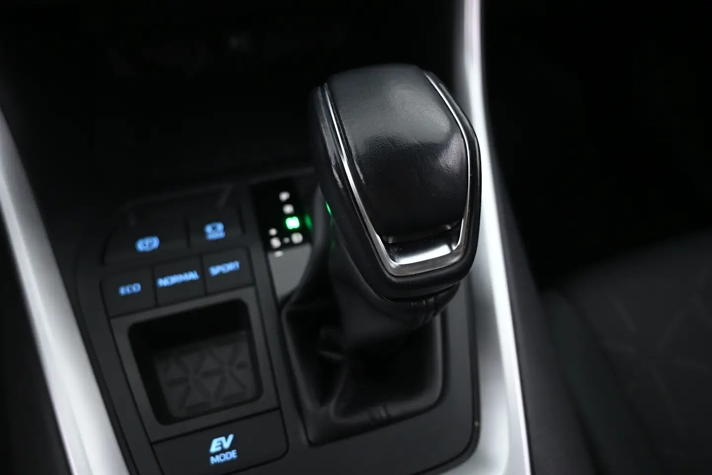 Car Image - 1FKdDGTMS8N8NKpUclh4Hb