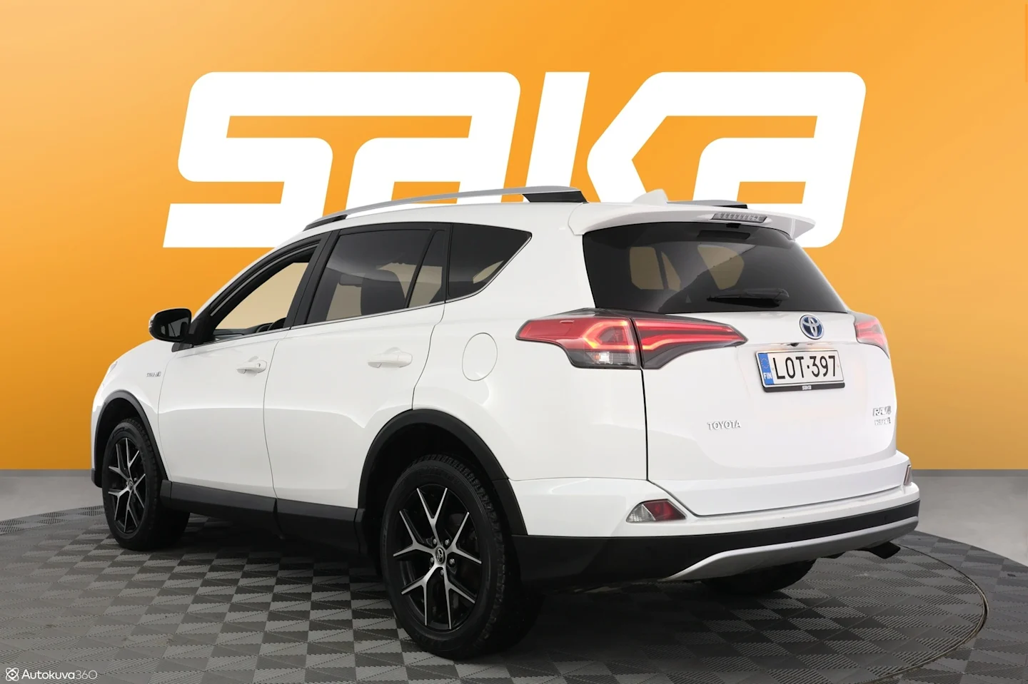 Car Image - 33u21X6WCk7S8zOY34Rl8C
