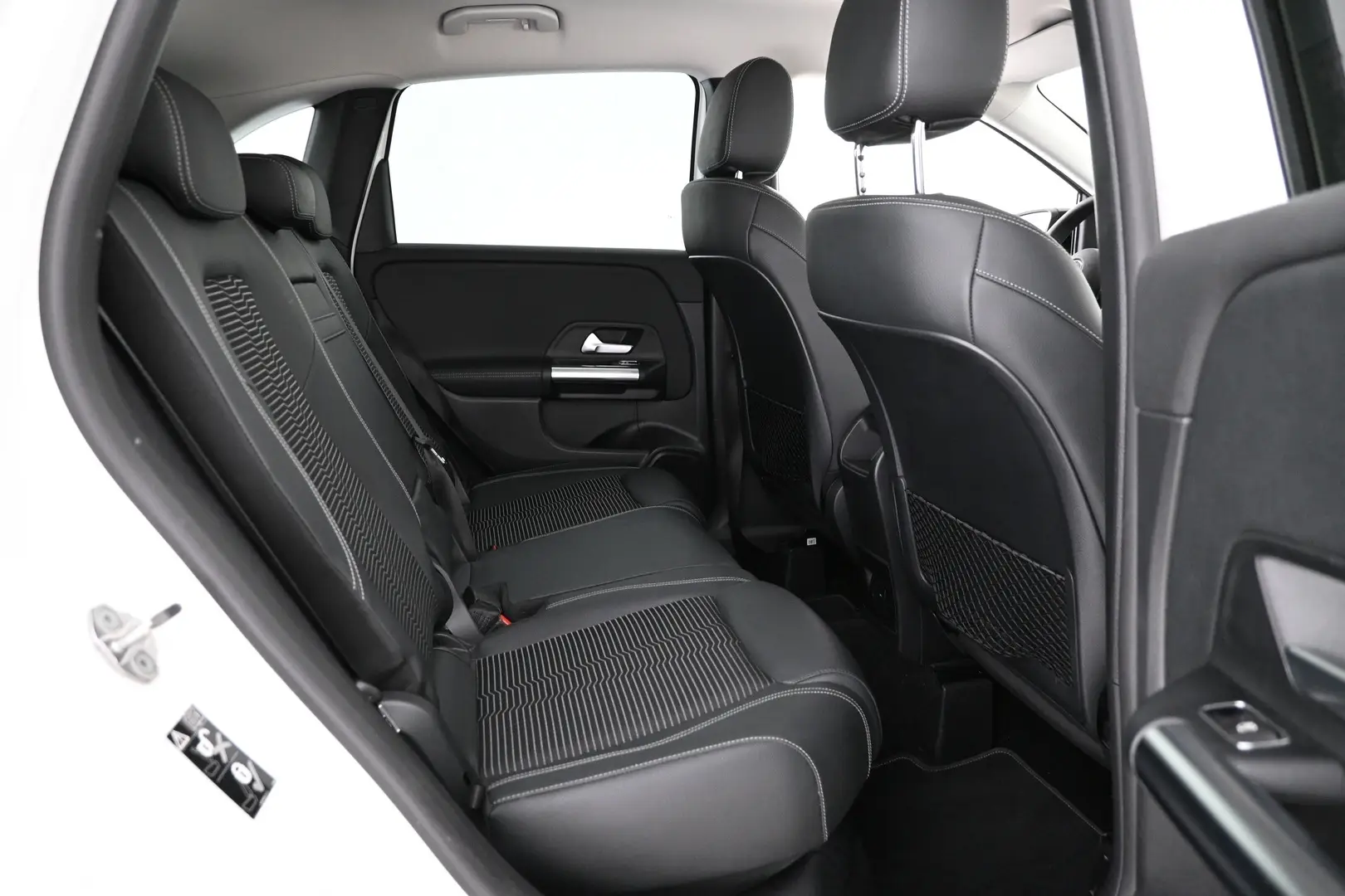 Car Image - 6mq4qFP1RsataBLCx0LzHX