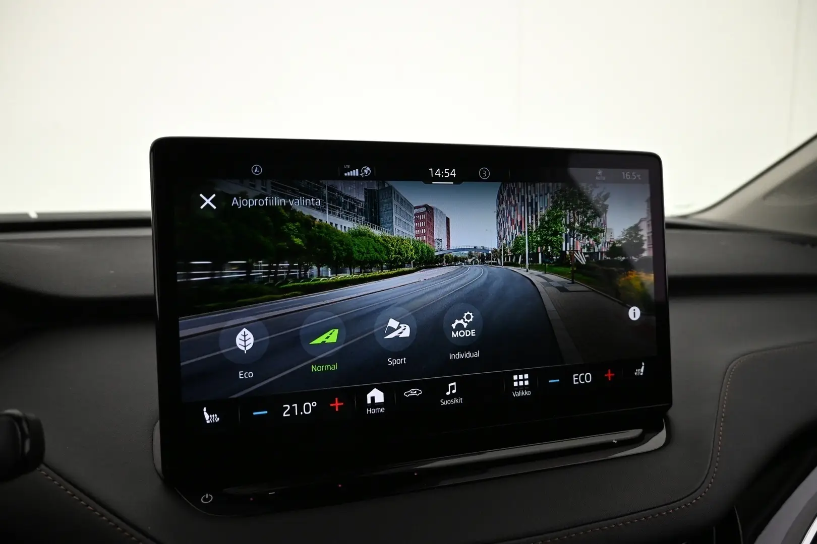 Car Image - 4blpz6SkJLkrXr4fKDBEL6