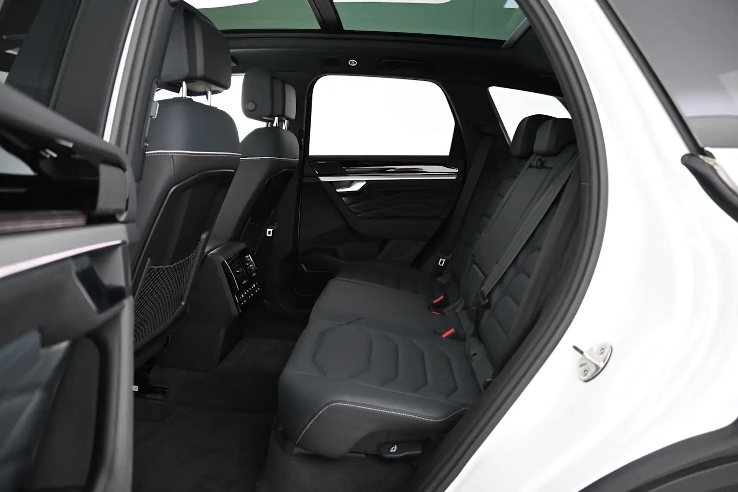 Car Image - VgwG6ftJMemCvlh02lpRV