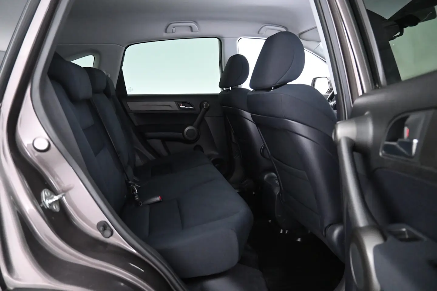 Car Image - 6eb9MIPrThN3MKyGdb0uZp