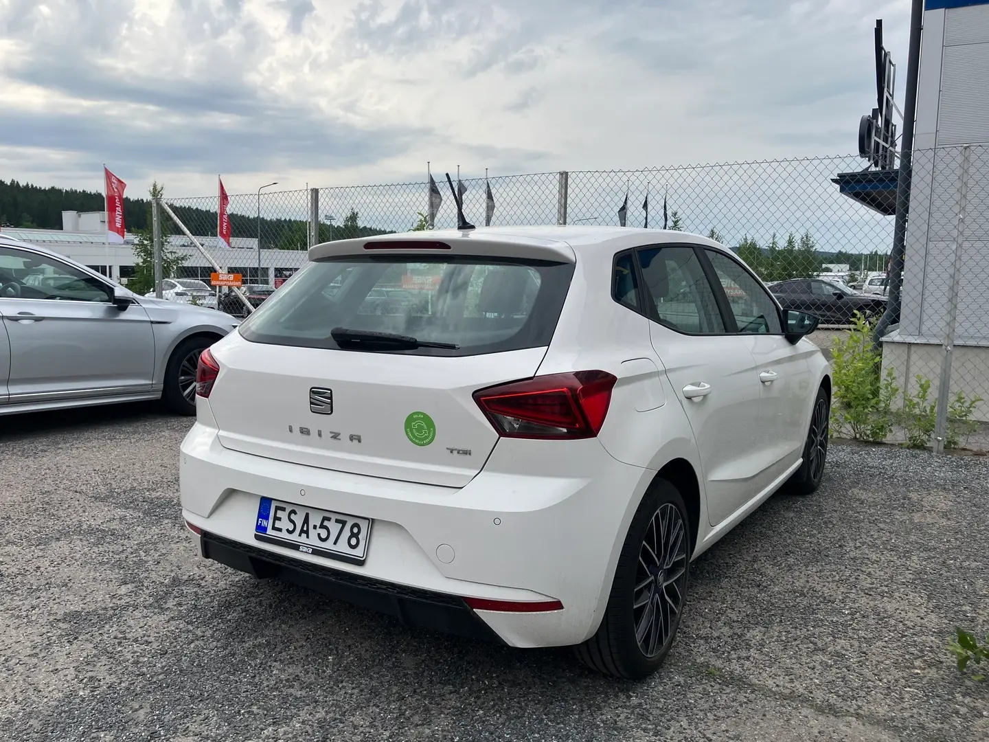 Car Image - Zqhi1z6HN6hQLfbuXwLWF