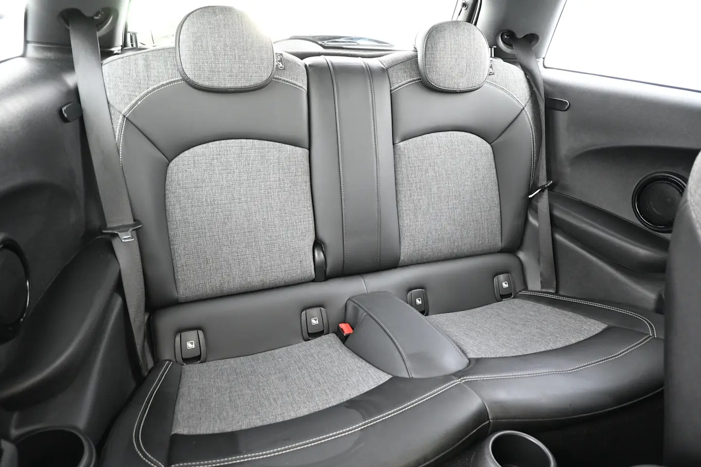 Car Image - 5cL9SRF7k3P4BnzPH05bd2
