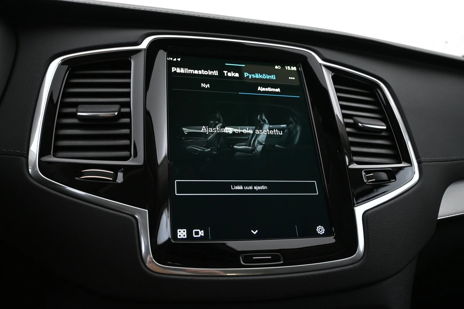 Car Image - 5LqwdIcnE2ESi2p8T2kZKU