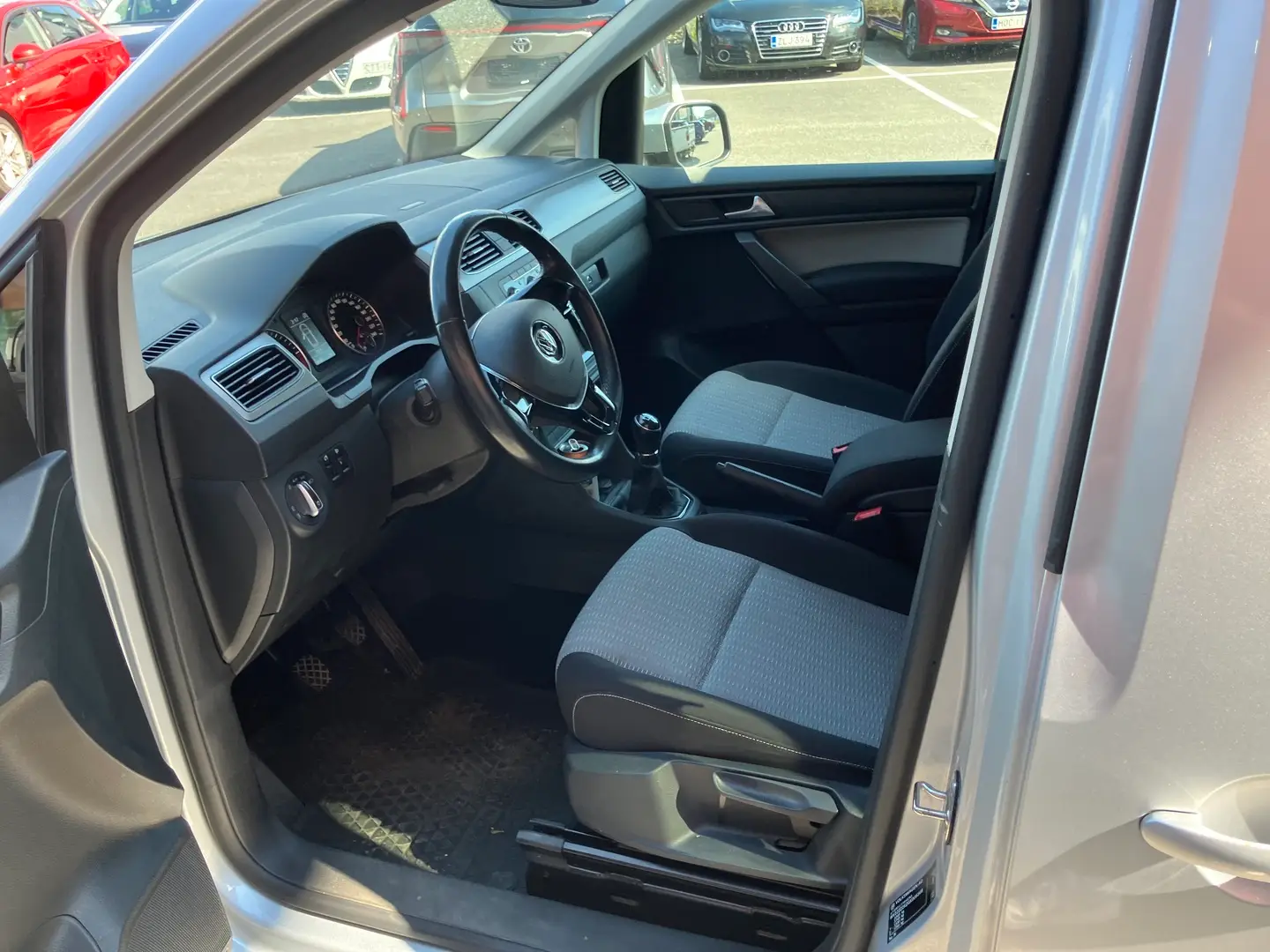 Car Image - 5bFwHn3Tgltasv5CStUb4j