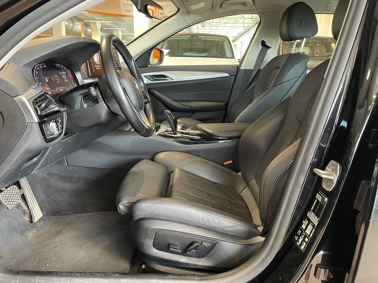 Car Image - 24I73UpiGtB3IxS43OGdEf