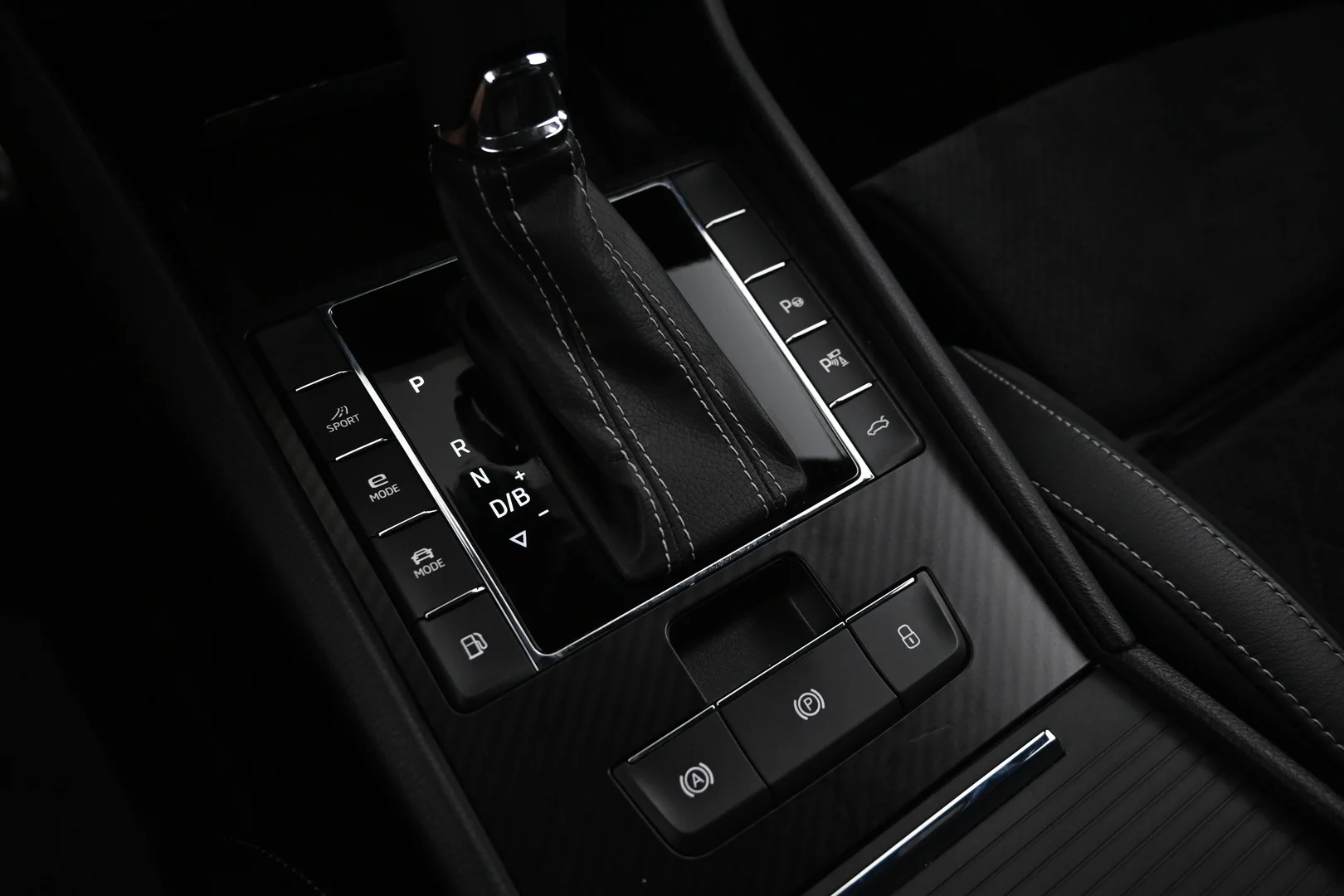 Car Image - 2ly5ys7CW9PIiBLPeBfk6U